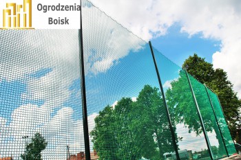 Boisko sportowe - Osłaniająca boisko dookoła - Osłaniające siatki ochronne